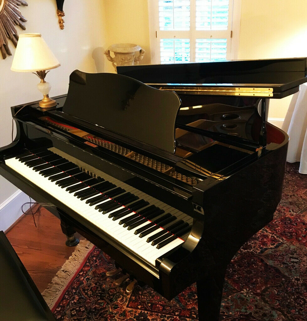 Yamaha baby grand piano / EXCELLENT! A440 Pianos
