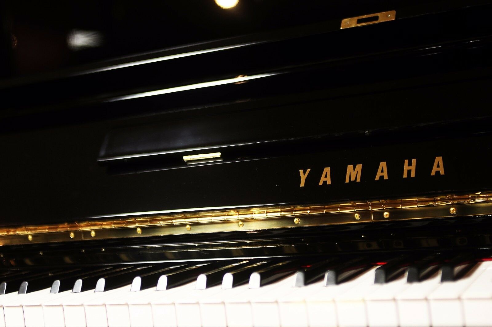 Yamaha U1 48 Upright Piano - Freehold Music Center