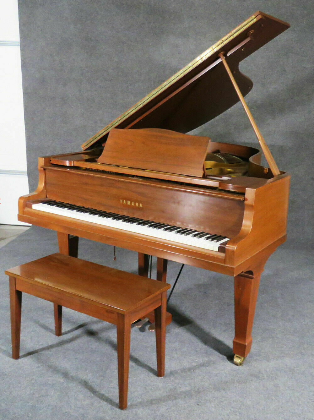 vloek Beïnvloeden Zonnig Bargain price / Yamaha grand piano | A440 Pianos