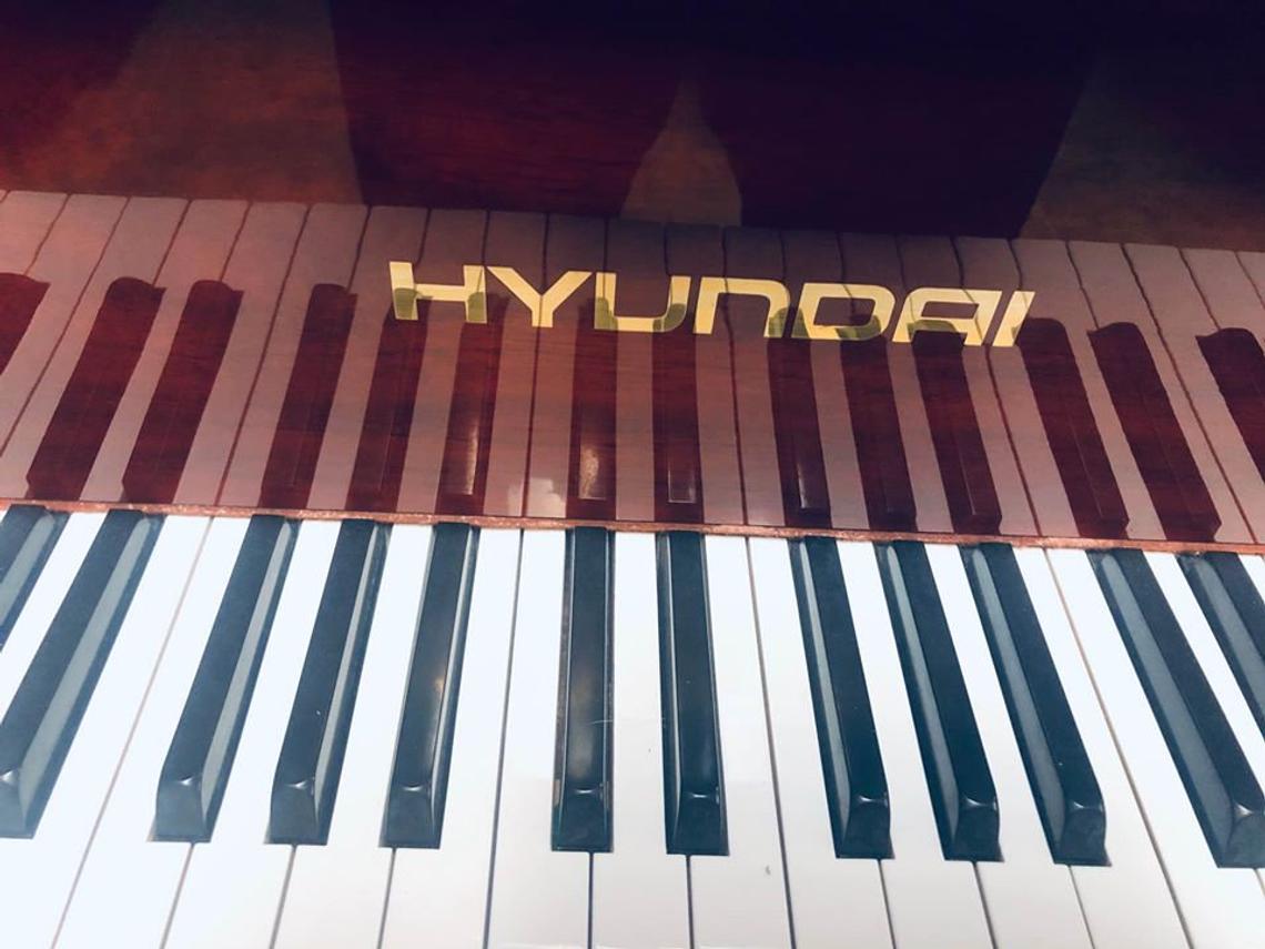 Hyundai Baby Grand Piano - A440 Pianos
