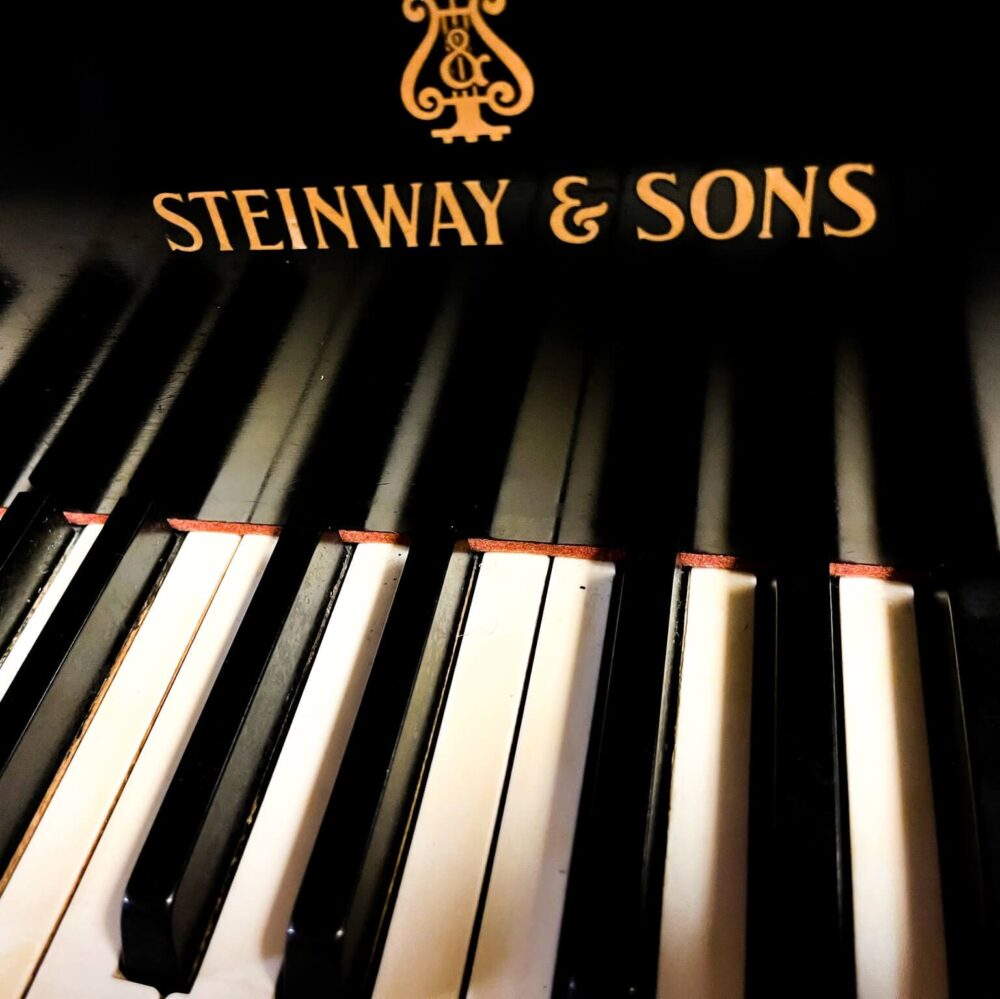 Steinway & Sons Model M 5'7" Grand Piano – Ebonized Finish - Image 3