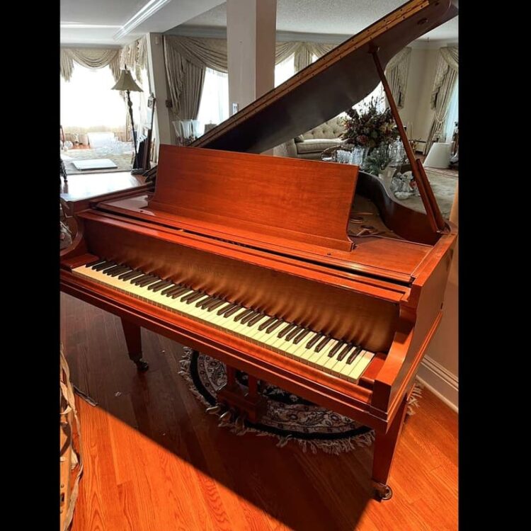 Baldwin Model M Grand Piano – 5'2" Elegant Design, Warm Tone