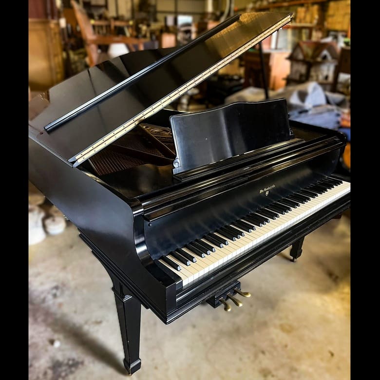 Elegant Knabe Black Lacquered Baby Grand Piano - Image 2
