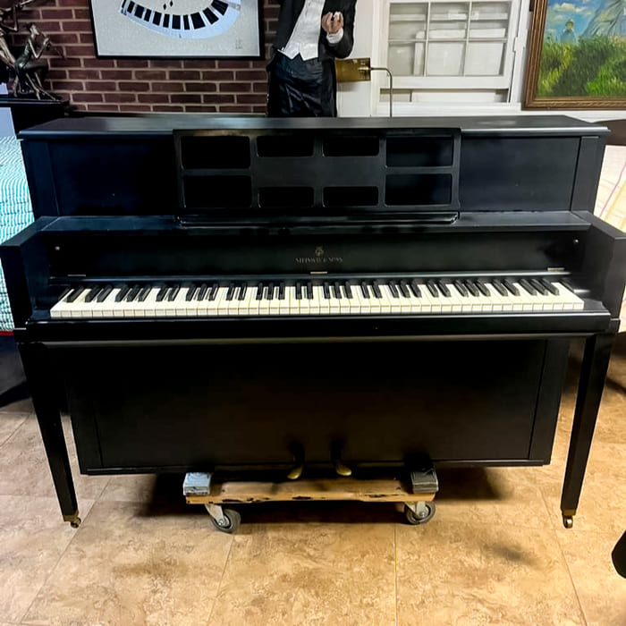 Steinway & Sons Model 100 Upright Piano – 39" Ebony Finish