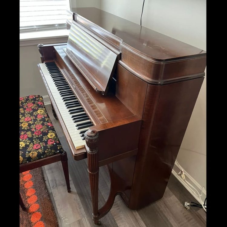 Rare Steinway Model P Upright - 45" Mahogany Sweet Tone!