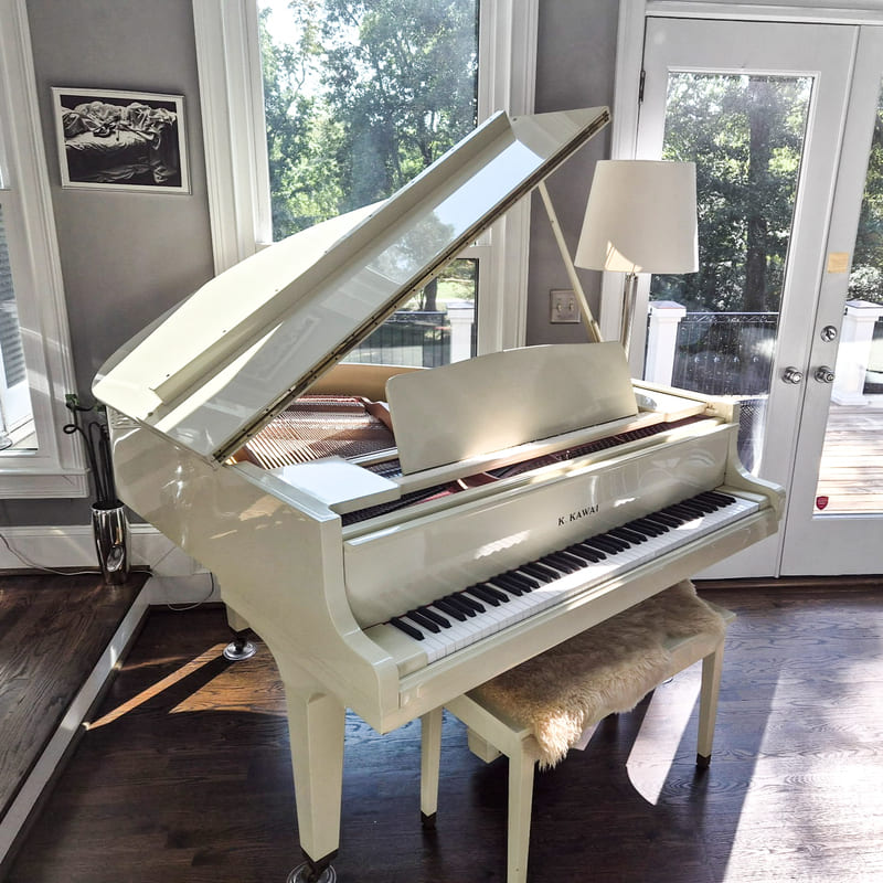 Kawai Grand Piano GE1 – 5'1" – White – Excellent Sound