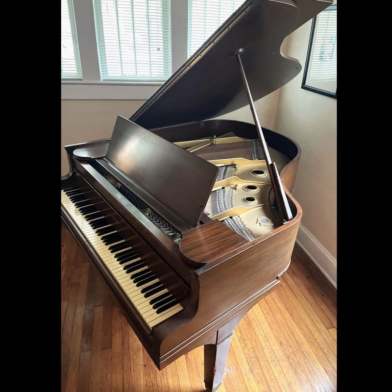 Baldwin Model G Grand Piano 5'5" - Mahogany Impressive Sound