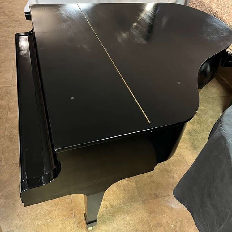 K. Kawai KG-2C Grand Piano – 5'10" – Polished Ebony - Image 4