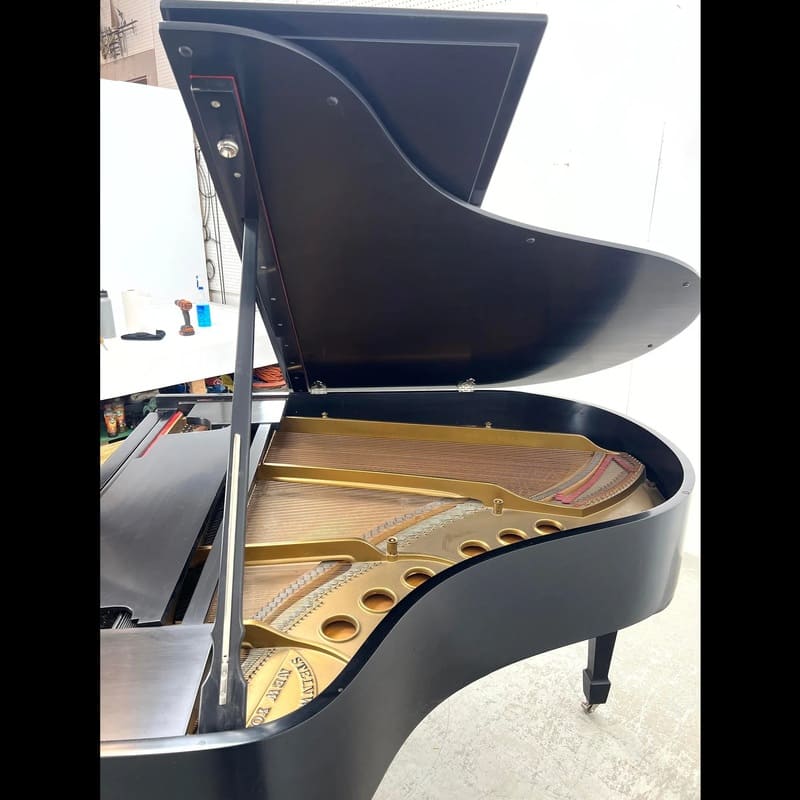 Steinway & Sons Grand Piano – Model M – Ebonized Finish - Image 3