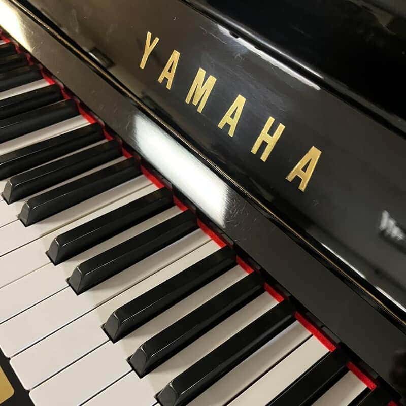 Yamaha U1 Upright Piano – Showroom Condition - Image 3