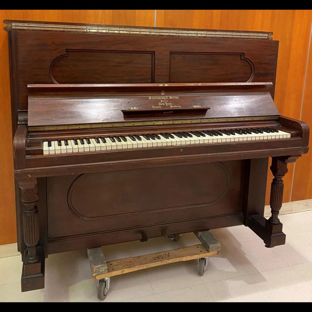 Steinway & Sons Upright Piano – Mahogany Case (Late 19th Century)
