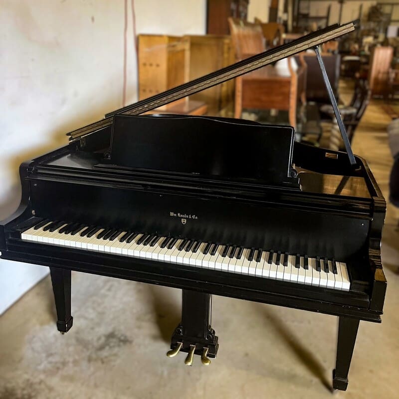 Elegant Knabe Black Lacquered Baby Grand Piano - Image 2