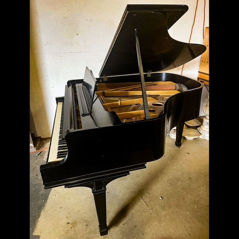 Elegant Knabe Black Lacquered Baby Grand Piano - Image 5